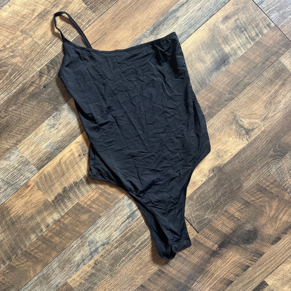 Princess Polly Classic Black on shoulder Bodysuit